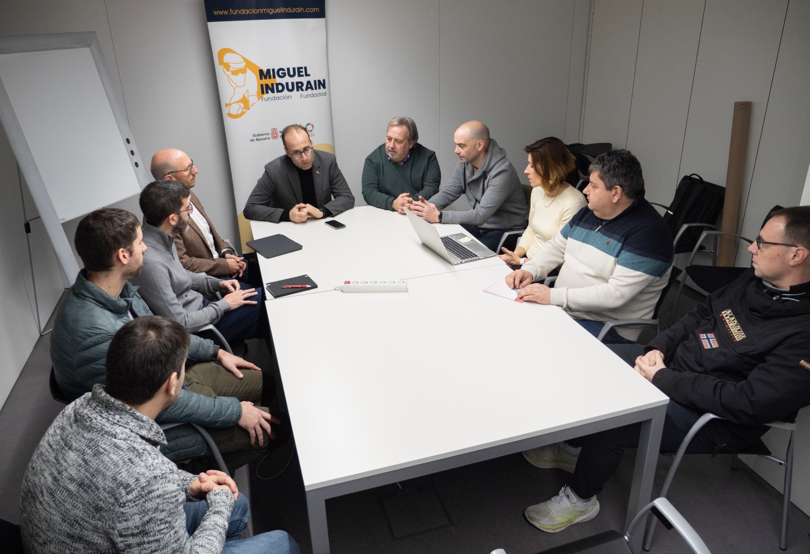 La Estructuración del balonmano femenino de la Fundación Miguel Indurain Fundazioa avanza con la incorporación de la S.C.D.R. Anaitasuna - Imagen 2